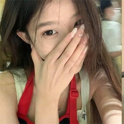 埃舍尔街的红色邮筒